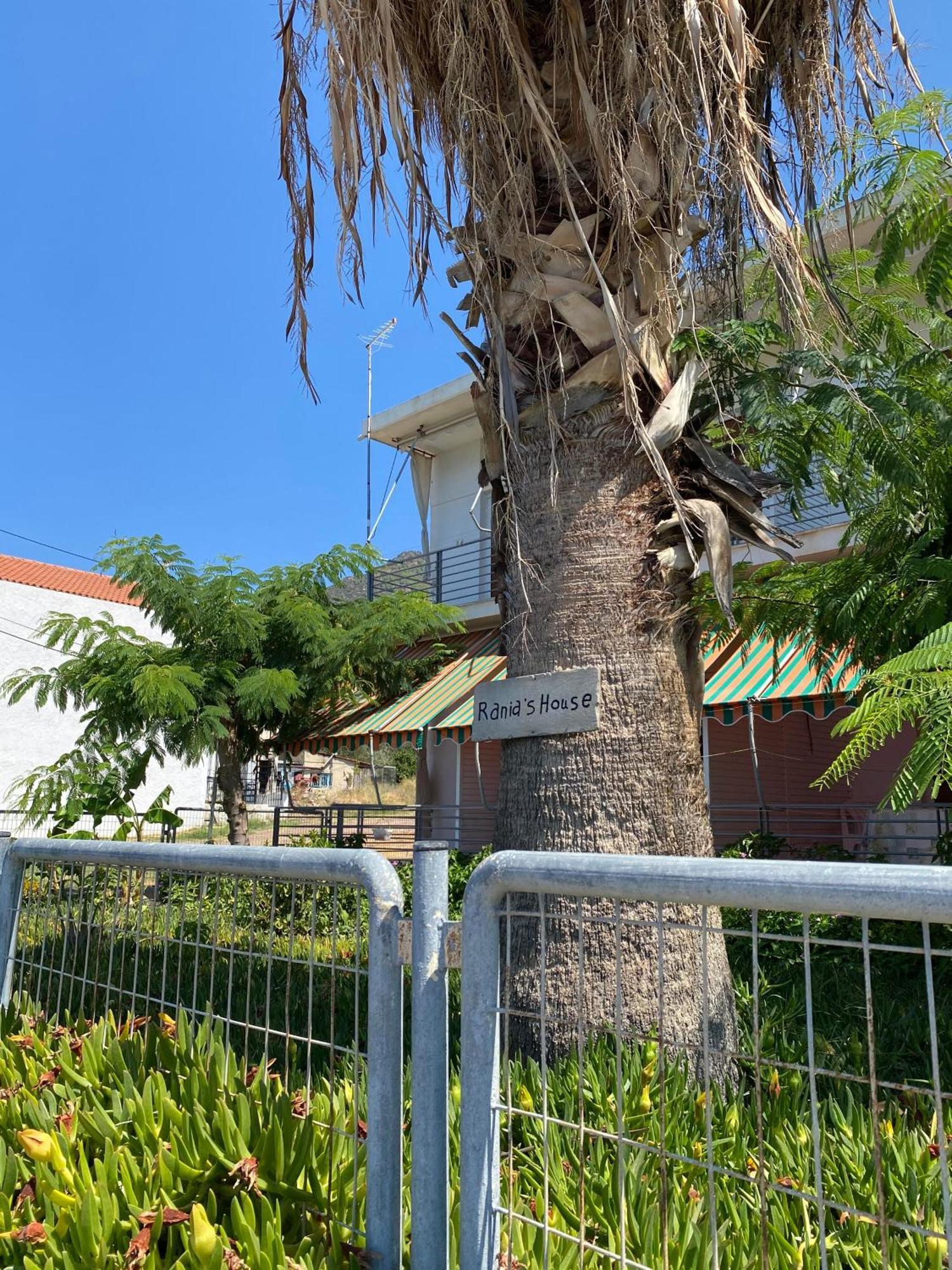 דירות Méthana Rania'S House מראה חיצוני תמונה